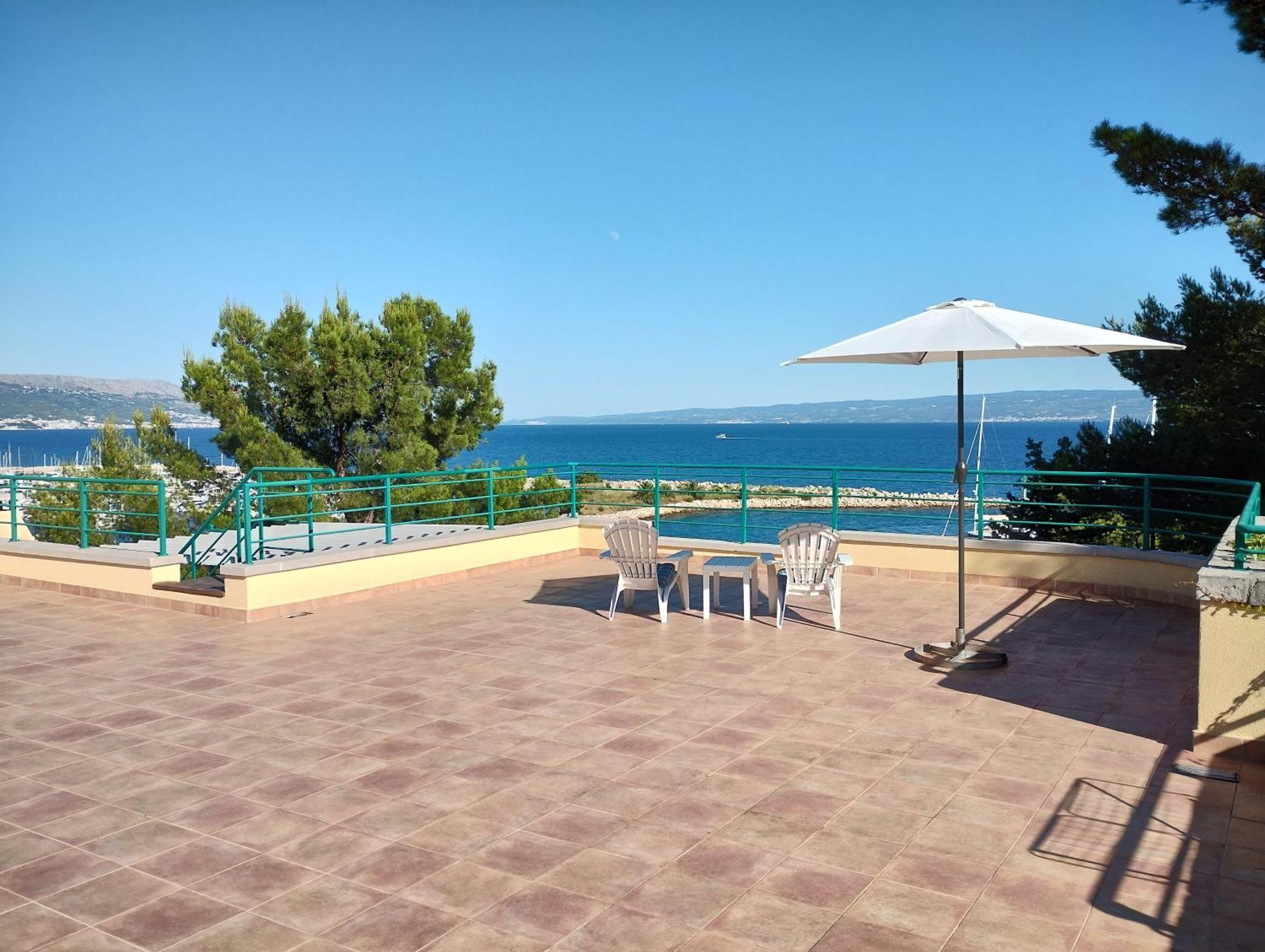 Old Captain'S Apartments - In A Pine Wood By The Sea And Tennis Courts Split Dış mekan fotoğraf