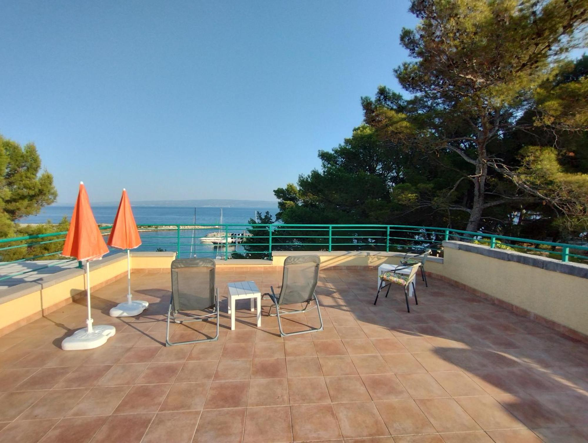 Old Captain'S Apartments - In A Pine Wood By The Sea And Tennis Courts Split Dış mekan fotoğraf